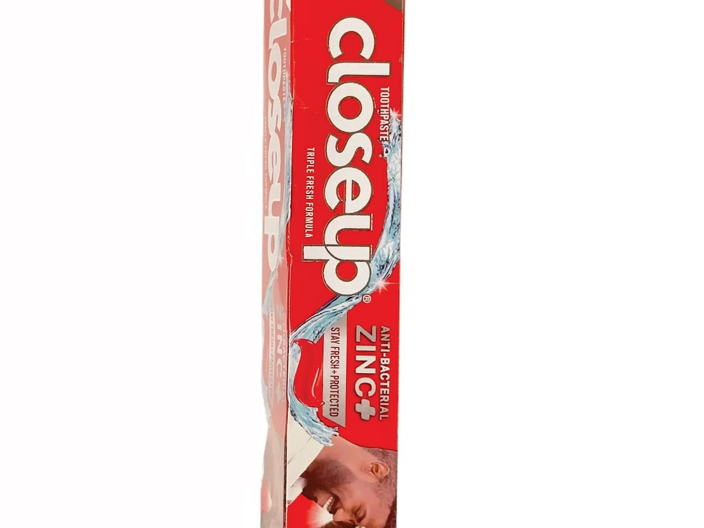 Close Up Triple Fresh Formula Toothpaste Red Hot 130g - Afro Pride