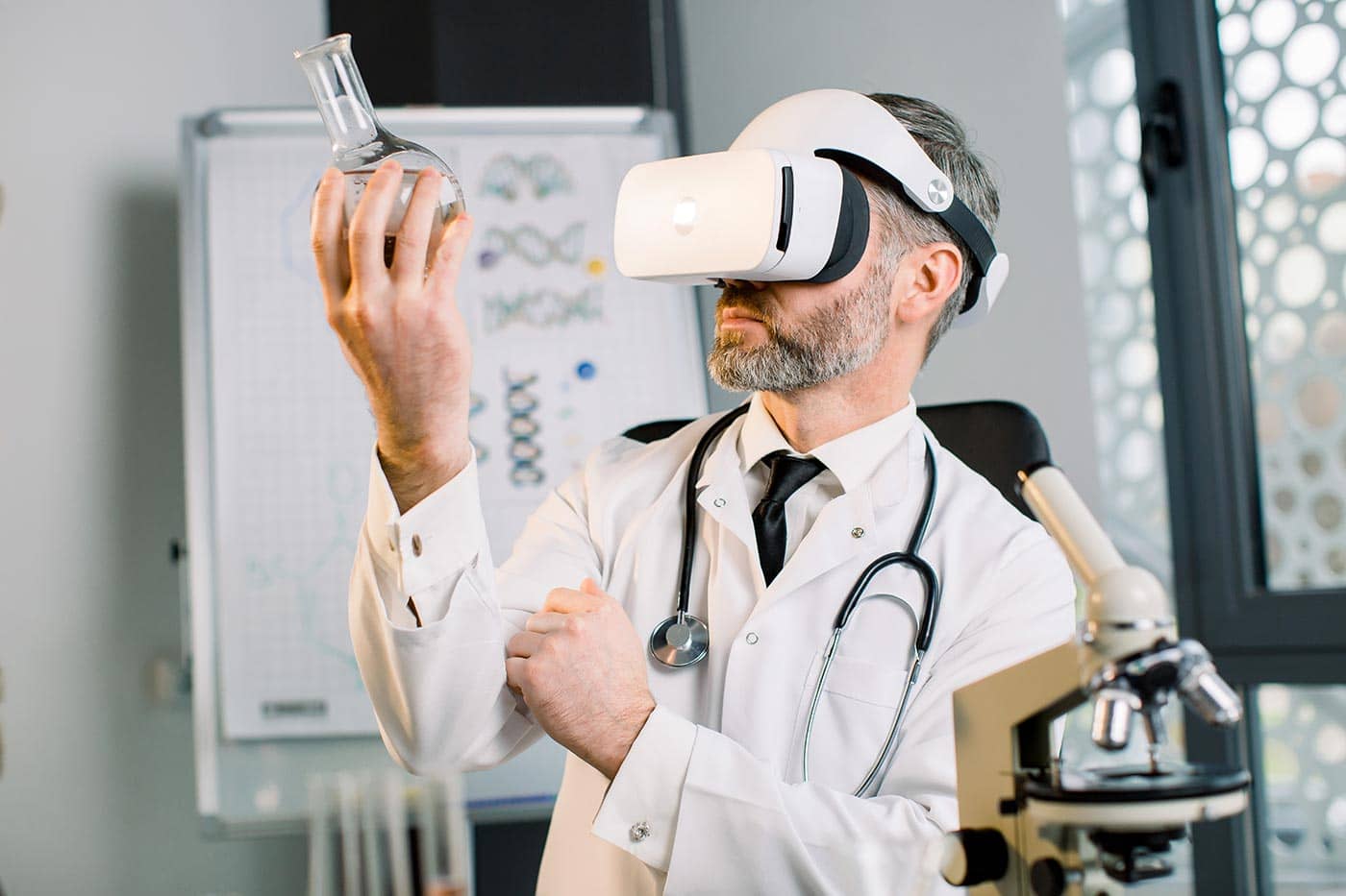 neurologist with vr glasses