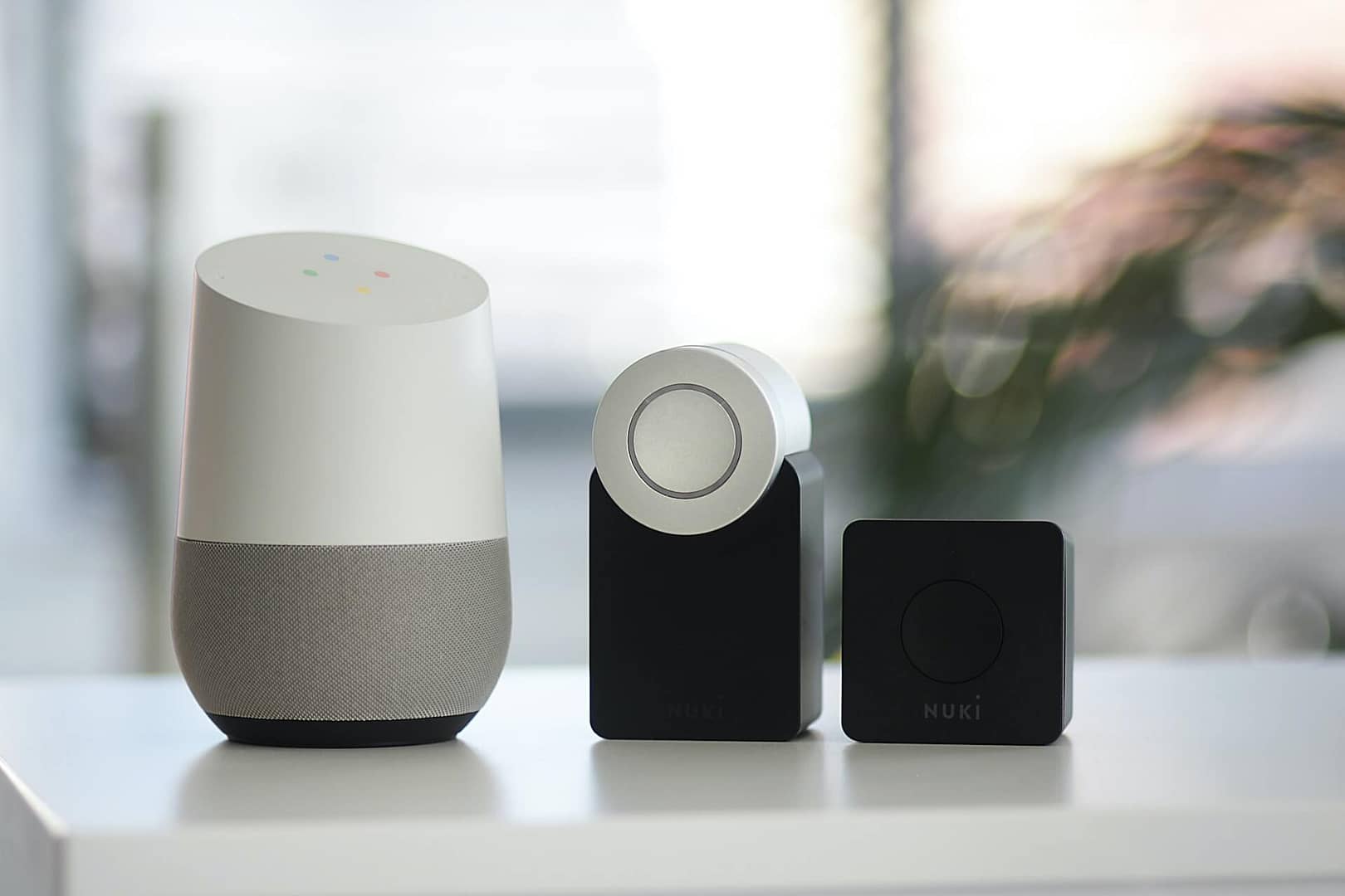 smart home speakers